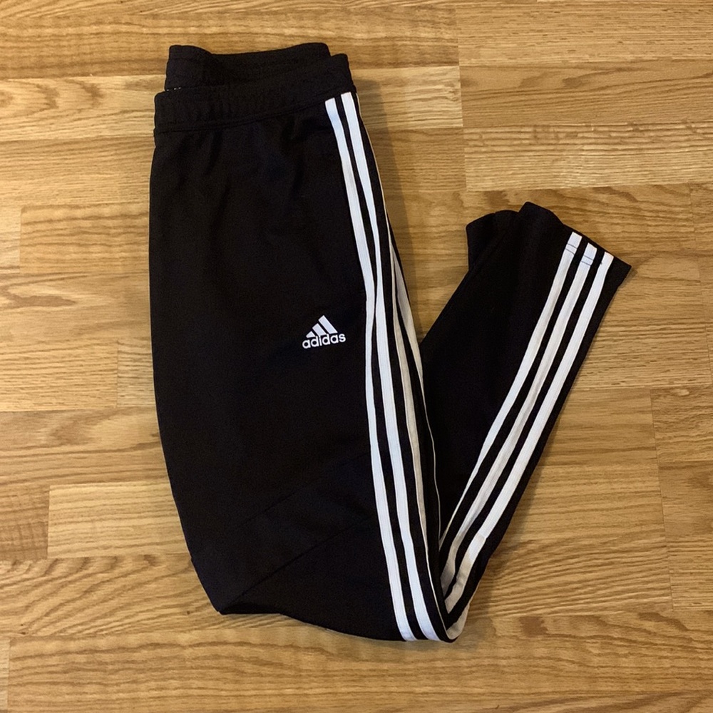 Black and white adidas sweat pants in good condition.